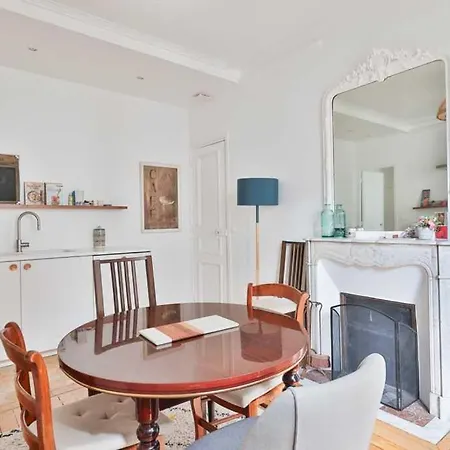 Charming Flat Place Monge Near Pantheon Paris