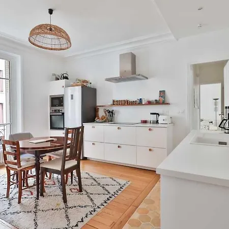 Charming Flat Place Monge Near Pantheon *