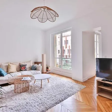 Charming Flat Place Monge Near Pantheon