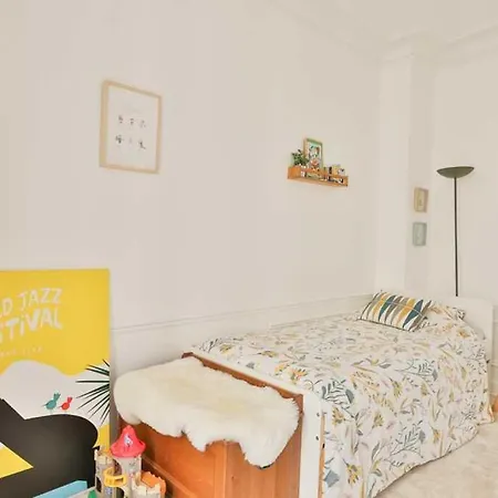 Charming Flat Place Monge Near Pantheon *